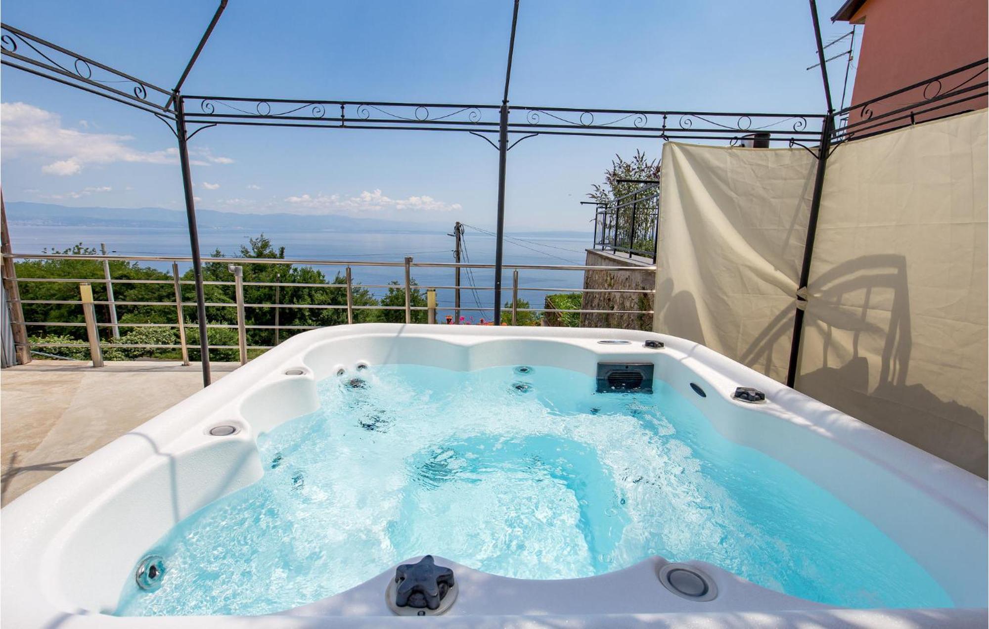 Stunning Apartment In Mošćenička Draga Exteriér fotografie