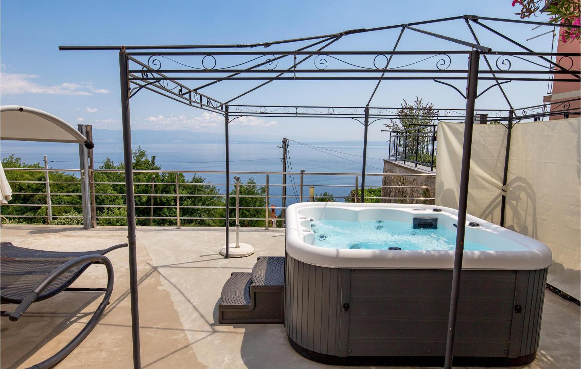 Stunning Apartment In Mošćenička Draga Exteriér fotografie